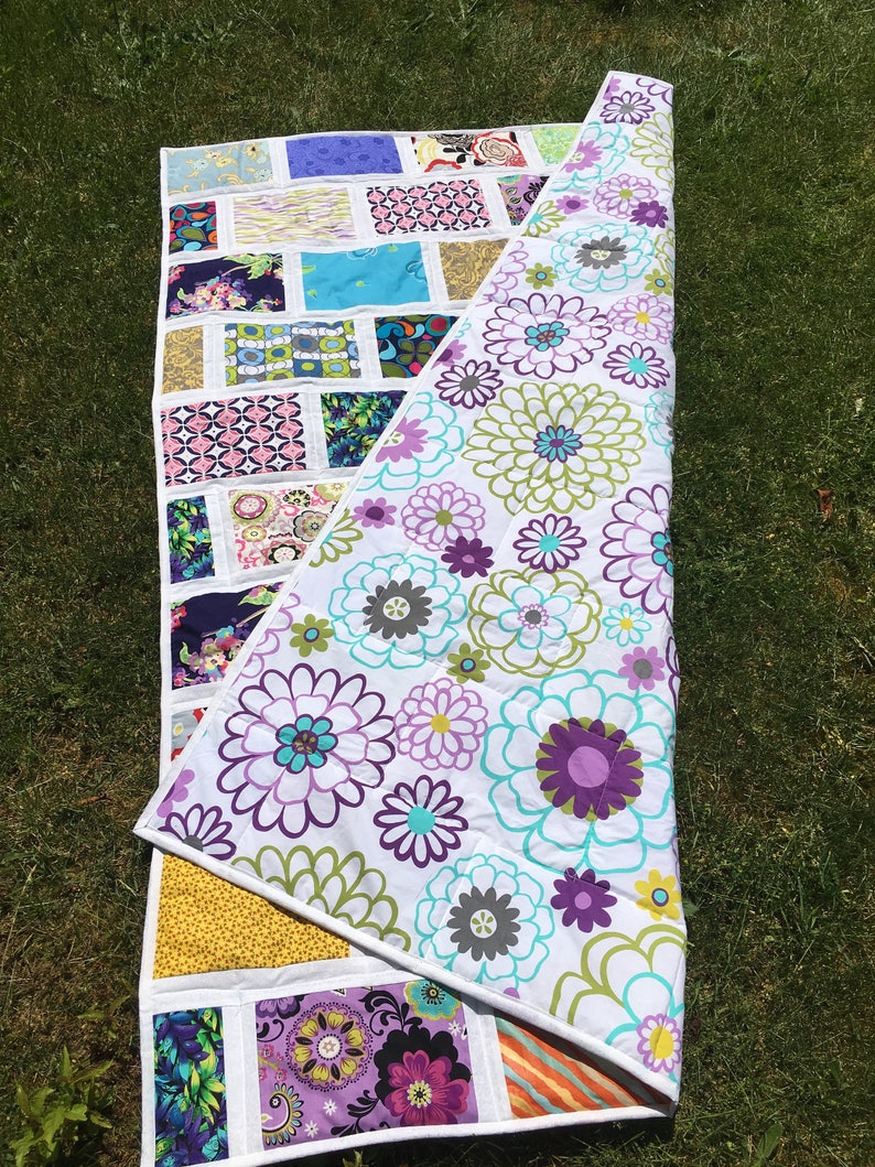 READY TO SHIP Patchwork quilt, hand made, Classic quilt , twin size ,cotton blanket ,53 x 77 inch image 3