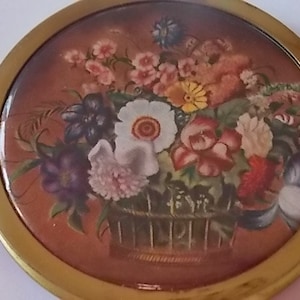 Vintage Flowers Gold Compact