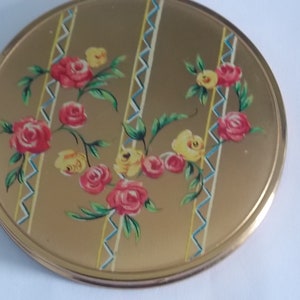 Vintage Painted Flowers Gold Compact GORGEOUS