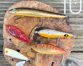 BG15 TEN Old Unusual, Tiny Vintage Metal Spin Fish Lures Very