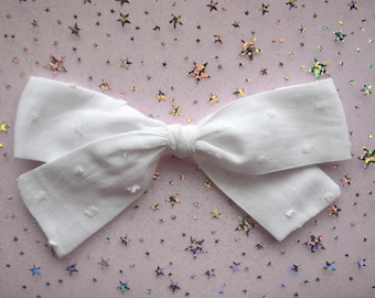 White Swiss Dot School Girl White Woven Linen LARGE Bow Picnic Bow Adorable Photo Prop for Newborn Bow Blessing Baptism Perfect Pure Clip