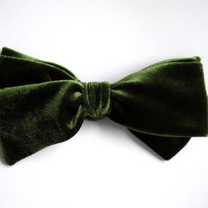 Olivia Velvet OVERSIZED Hand Tied Bow for Newborn Baby Child Little Girl Photo Prop Adorable Beautiful Fall Winter Christmas Holiday Bow