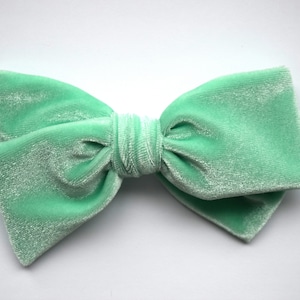Mint Velvet OVERSIZED Hand Tied Bow for Newborn Baby Child Little Girl Photo Prop Adorable Beautiful Spring Easter Summer Green Bow Clip