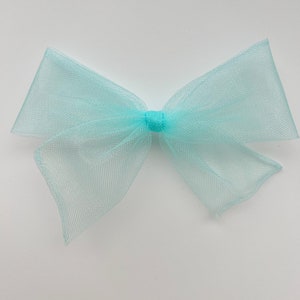 Aqua Tüll OVERSIZED Handgebundene Schleife für Neugeborene Baby Kind Kleines Mädchen Foto Requisite Entzückend schöne neutrale Frühlingsschleife Blau Sommer Haarspange