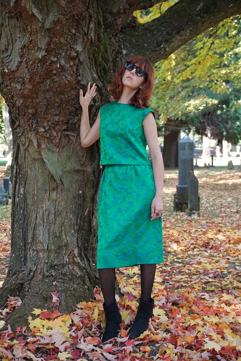 Vintage 60s Satin Brocade Skirt /& Shell Asian Floral 2 Piece Jewel Tone Green Blue Embroidered Dress Set