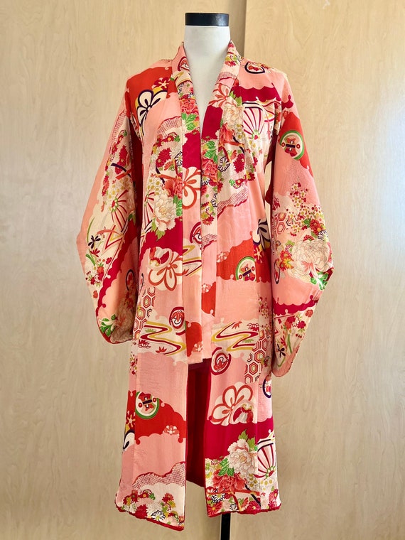 Antique Silk Kimono w/ Red & Pink Print - image 1