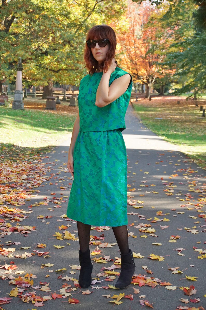 Vintage 60s Satin Brocade Skirt /& Shell Asian Floral 2 Piece Jewel Tone Green Blue Embroidered Dress Set