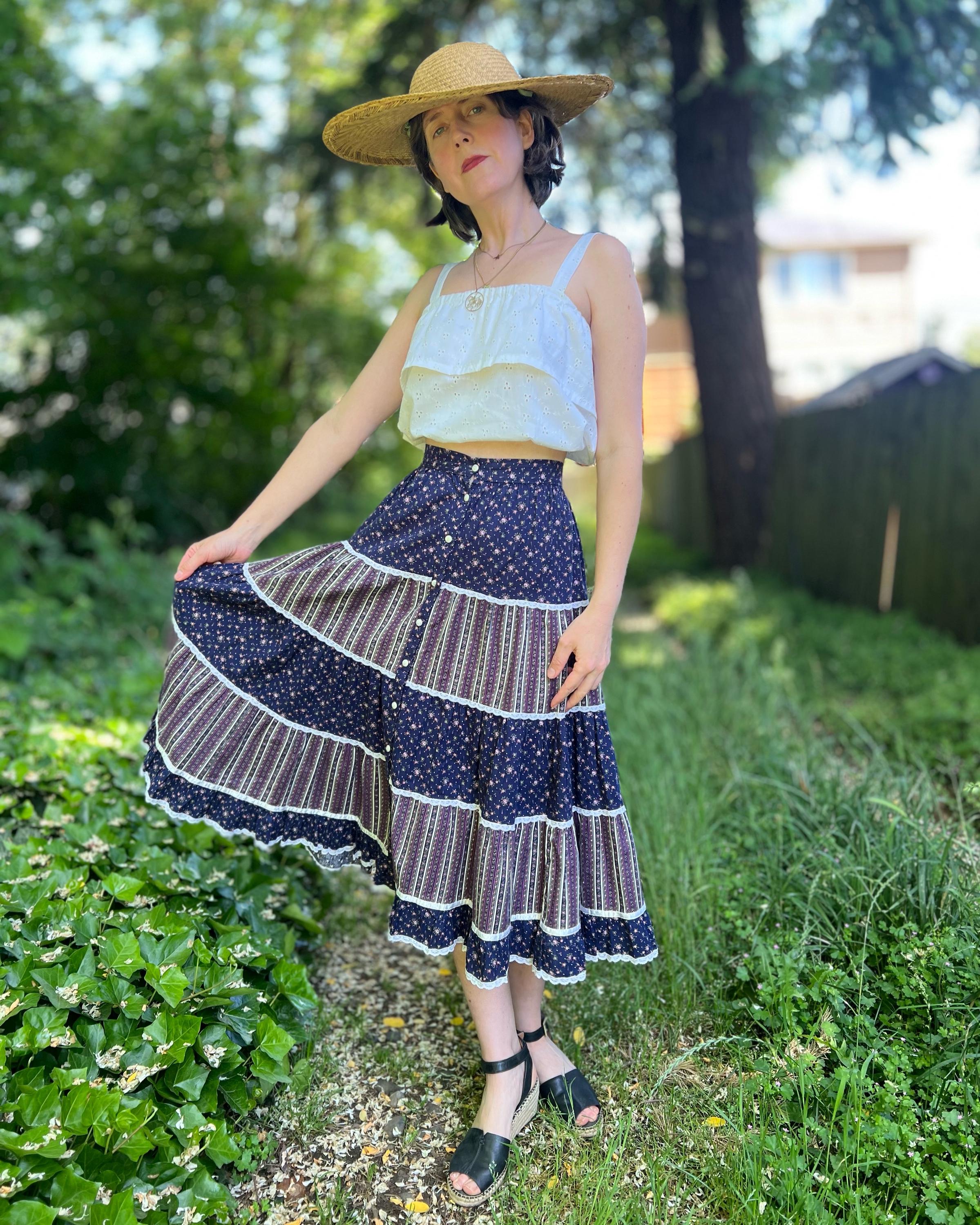 gunne sax ガニーサックス　小花柄　vintage skirt Vintage Gunne Sax Skirt // Jessica's Gunnies Button up