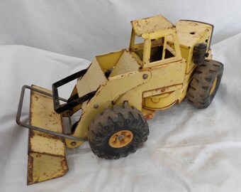 antique metal tonka trucks
