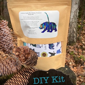 Northern Lights Bear Ornament Glass Mosaic Kit - DIY -Make it yourself- Do it yourself