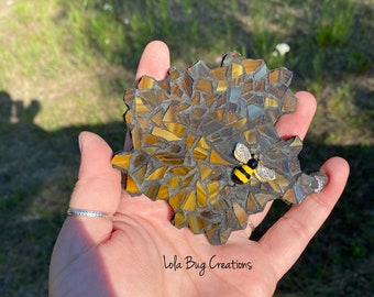 Honeycomb with Bee Glass mosaic