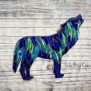 Northern Lights Howling Wolf Glass Mosaic