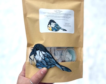 Chickadee Bird Magnet/ Kit de mosaico de vidrio colgante - DIY