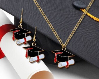 Collar y/o aretes de graduación - Graduación de la Clase 2025