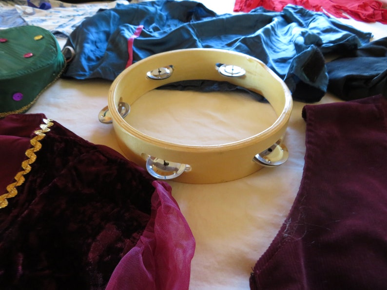 An Array of 15 Plus items Home School Mothers and Grandmothers Spark Imagination Hrs of Enjoyment Costumes Dress Up 4 to 10 Year olds