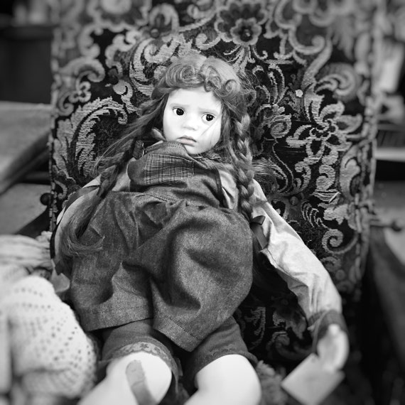 fotos de muñecas tristes