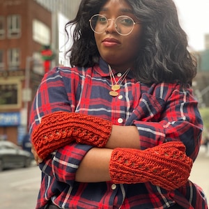 Knitting pattern: instant download PDF. *Midtown Me Mitts* Knitting Pattern. Fingerless mitts pattern.