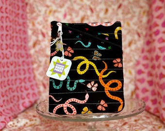 Deluxe Small Quilted Laptop/Book Sleeve - fits small e-readers smaller paperbacks, manga, and mass market sized books!