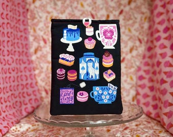 Medium Handmade Laptop/Book Sleeve - fits small e-readers, smaller paperbacks, manga, and mass market sized books!