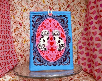 Medium Handmade Laptop/Book Sleeve - fits small e-readers, smaller paperbacks, manga, and mass market sized books!
