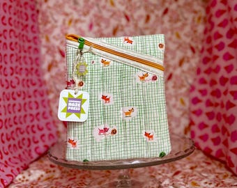 Deluxe Small Quilted Laptop/Book Sleeve - fits small e-readers smaller paperbacks, manga, and mass market sized books!