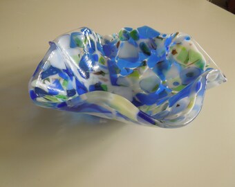 Smashingly Blue Wavy bowl