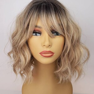 Wavy Rooted Blonde Bob Wig Highlighted Blonde Wavy Wig Blonde