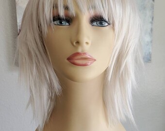 Image of Miley Cyrus short shag with textured layers