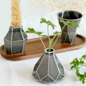 Jewish home Gift, Modern Havdalah Set, Wedding Gift. Geometric Gray Cup, Candleholder, 'Besamim' Spices Holder and Bamboo Plate