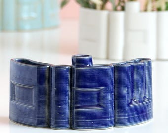 OOAK Early Bird Contemporary Judaica Premier échantillon d'argile imprimée en 3D « Shalom » Vase lettres hébraïques, céramique beige avec glaçure bleue brillante