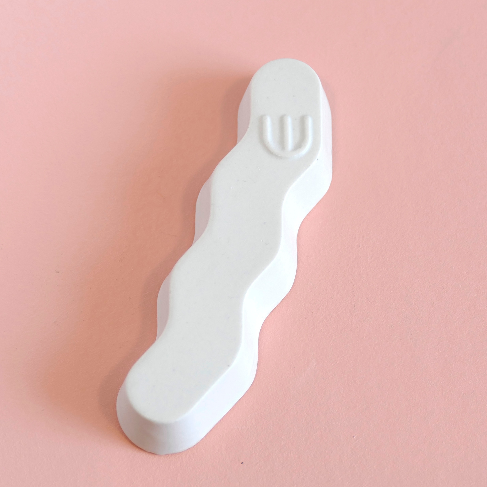 New Mezuzah Design - Pop Zig Zag Mezuzah - ceramic Mezuzah case, , Fits 7cm Scroll - White