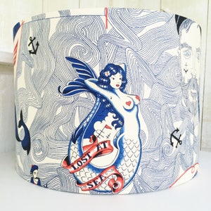 Abat-jour nautique, abat-jour marins, abat-jour bord de mer, tatouage style Sailor Jerry, déco nautique, déco bateau, déco plage