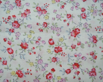 Last Half Yard of 30's Collection Sweet Tiny Floral on Cream.  Made in Japan
