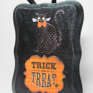 Halloween Trick or Treat Black Cat Sign image 2