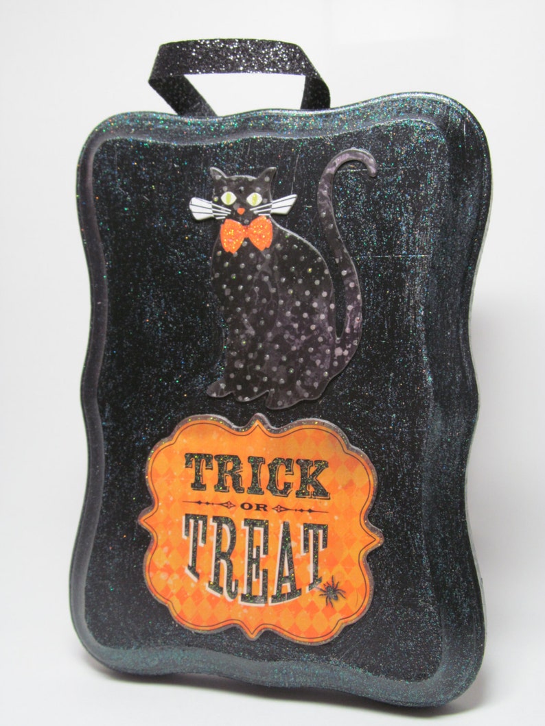 Halloween Trick or Treat Black Cat Sign image 2