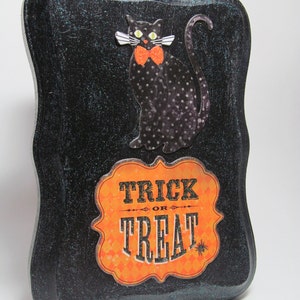 Halloween Trick or Treat Black Cat Sign image 3