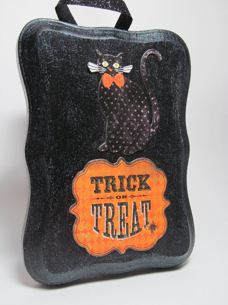 Halloween Trick or Treat Black Cat Sign image 3