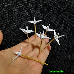 Lotto di 20 pezzi di decorazioni per torte origami a forma di gru, di colore bianco, da 1,5", per cocktail. (Serie carta KR). #CP15z.