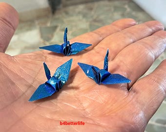 100 stuks donkerblauwe kleur 1,5" origami kraanvogels, met de hand gevouwen van 1,5" x 1,5" vierkant papier. (TX-papierserie). #FC15-39.