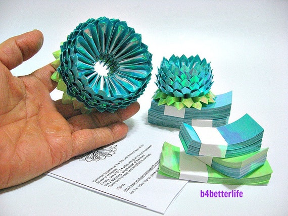 464 fogli di carta per origami per realizzare 4 pezzi di carta di colore  blu Lotus in 2 diverse dimensioni. Serie di giornali AV. AV232-3. -   Italia