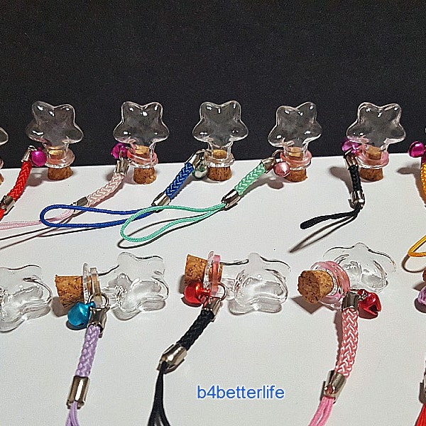 12pcs Star Shaped Mini Clear Glass Bottles Vials with corks And Detachable Cellphone Straps. #J5a.