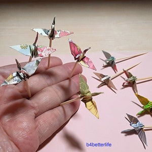 Lotto di 20 pezzi da 1,5" per decorazioni per torte a forma di gru origami, raccoglitori per cocktail. (Serie di carta JD). #CP15e.