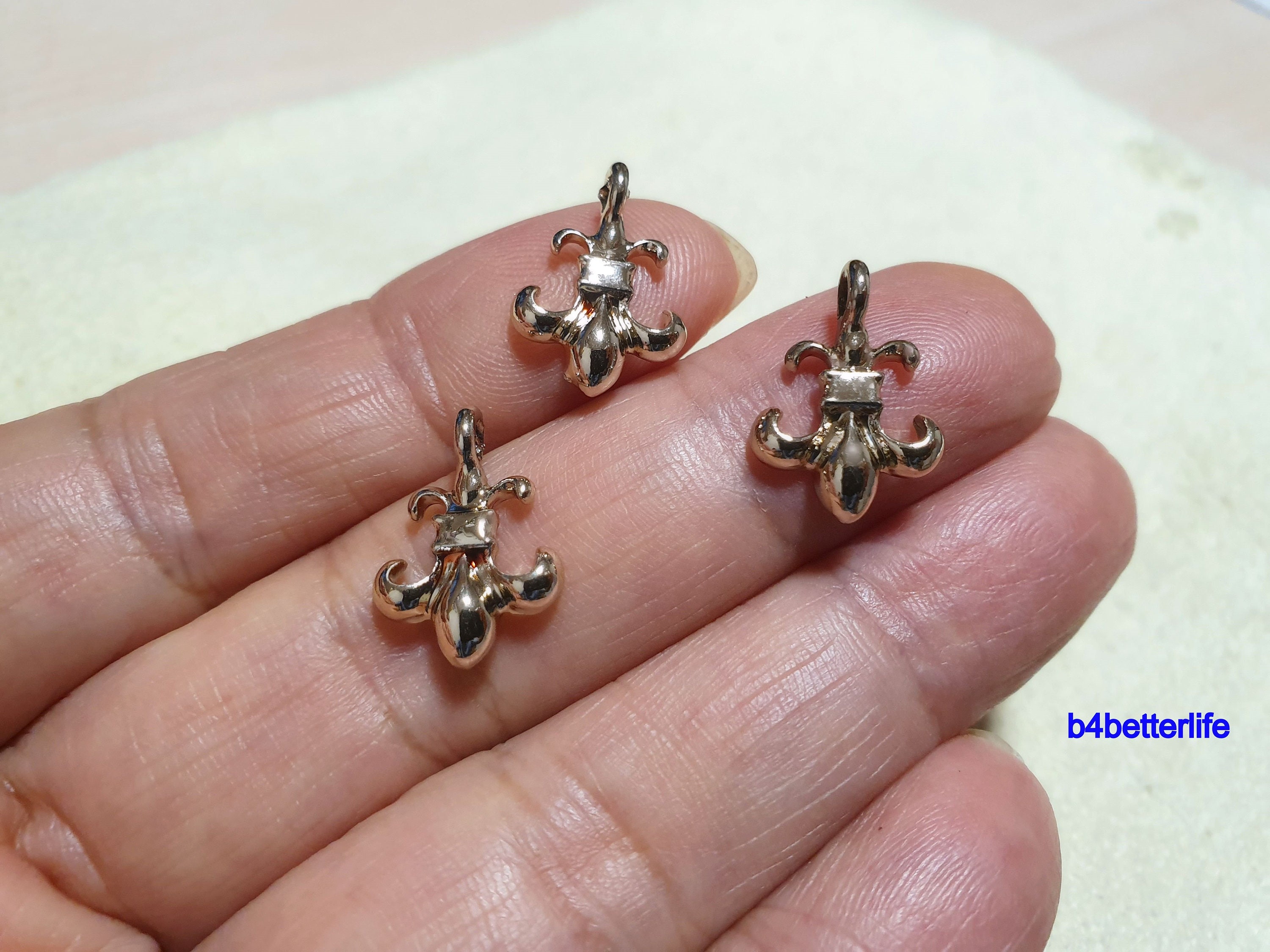 30pcs Dark Gold-Tone Panier à Fleurs Charms h2128 30pcs Dark Gold-Tone Panier à Fleurs Charms h2128
