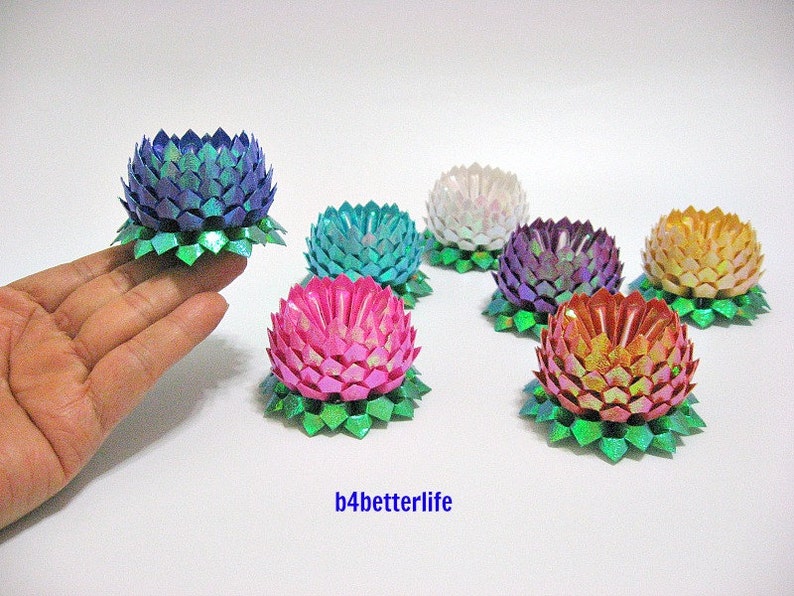 TX paper series FLT-30. Lot of 21pcs Small Size Origami Lotus In Assorted Colors.