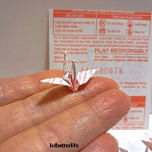 100 szt. 1,5-calowych żurawi origami z losów na loterię, składanych ręcznie z kwadratowego papieru o wymiarach 1,5 x 1,5 cala. (Seria papieru LT). #FC15-76.