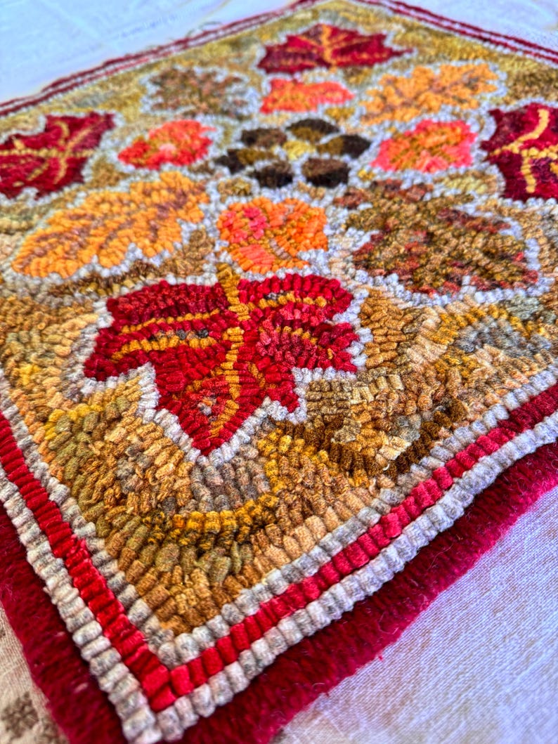 Hand Hooked Wool Rug: Fall Leaves & Acorns, Primitive Style -18 X 18 ...