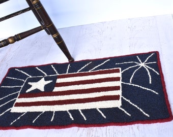 Hooked rug pattern, Americana style Flag , 30 x 14 inches