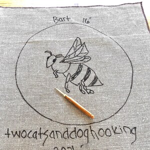Hooked rug pattern,"Bart" the bee - pollinator series, choices round, square and size