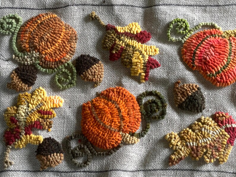 Rug Hooking Pattern, Favorite Fall Table Runner, 32 X 12 - Etsy