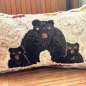 Rug hooking pattern, Mama Bear and Cubs